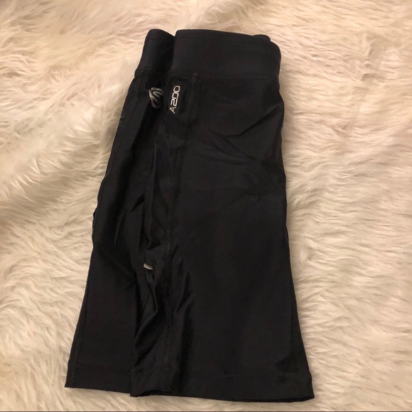 NWOT Skins A2.00 compression shorts size small - Picture 7 of 8